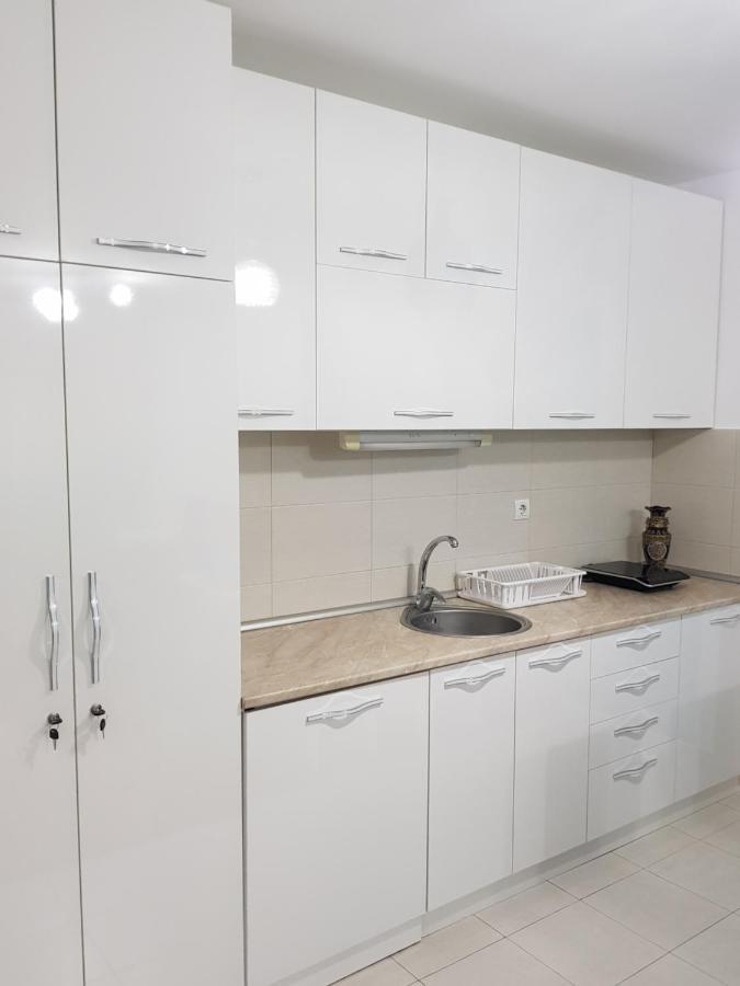 Apartman Kej Blue Free Parking Кралево Екстериор снимка