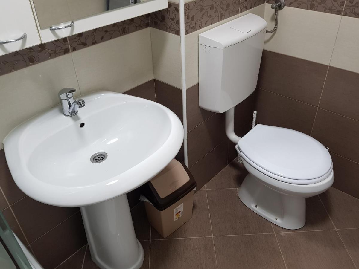Apartman Kej Blue Free Parking Кралево Екстериор снимка